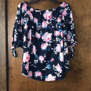 Off the shoulder boutique shirt